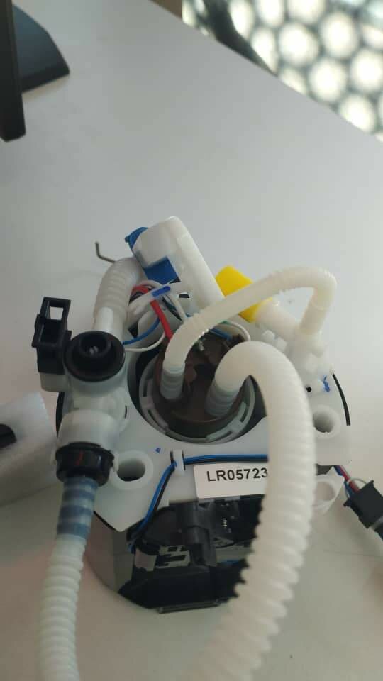 Electric Fuel Pump Land Rover Discovery 3 2010