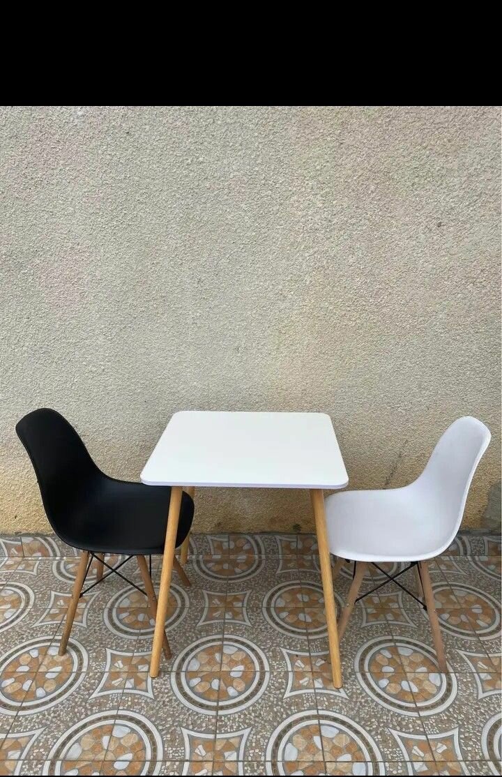 Ensemble Table et Chaises Pliantes