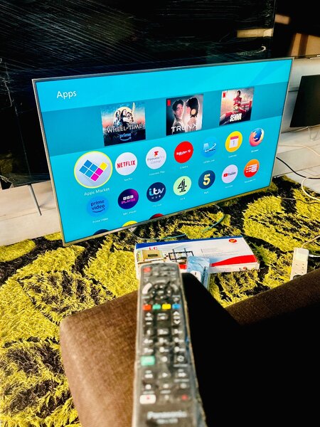 50inches full digital 4k ultra hd led smart Panasonic tv