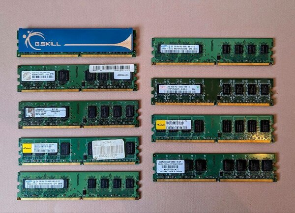 Barrettes RAM DDR2