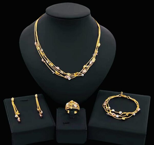 Parure Bijoux Dorée Éblouissante