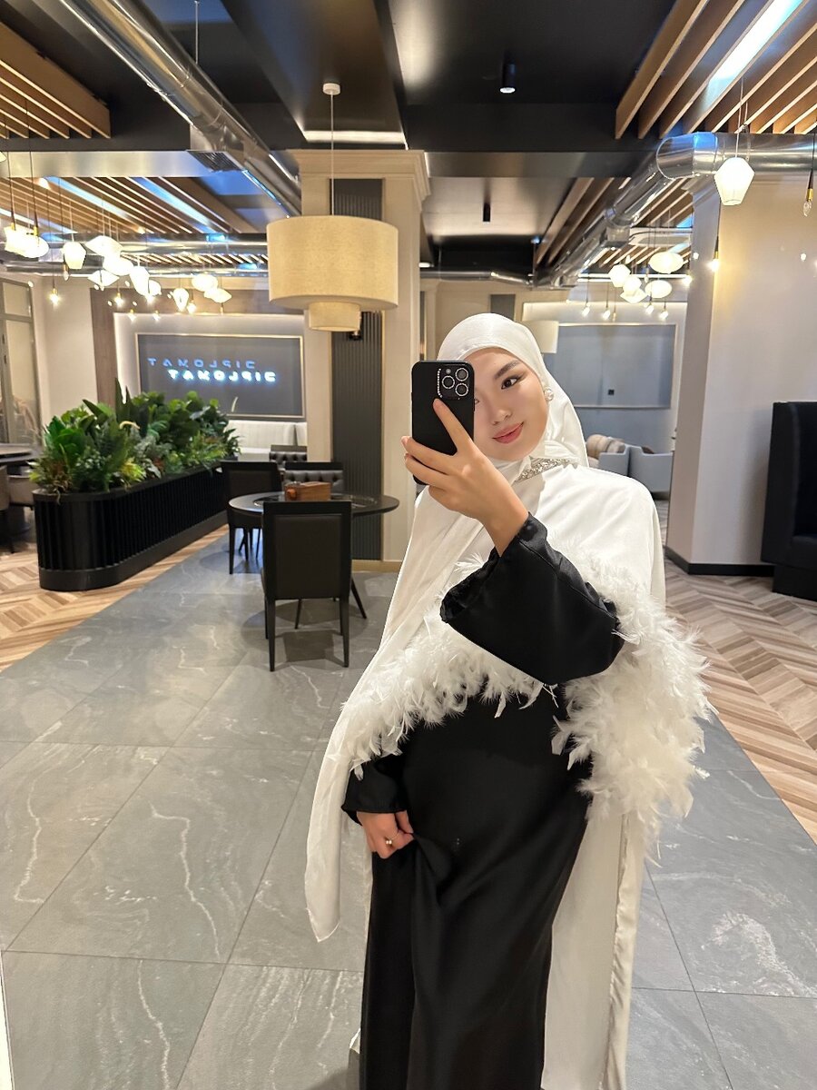 Платья с накидкой сшито на заказ