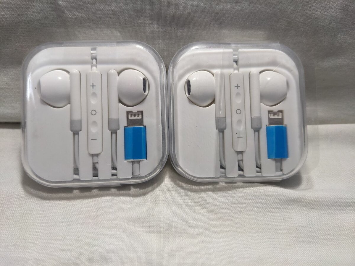 Apple headsets lightning  Comf