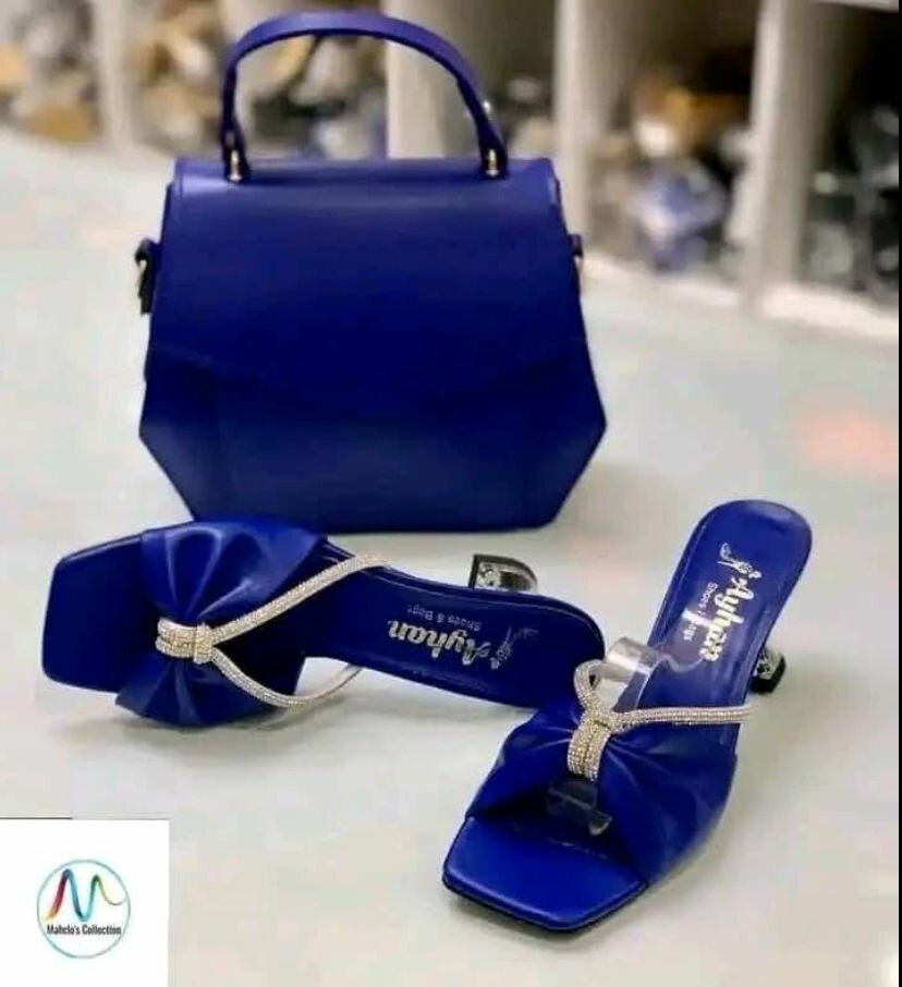 Set de sacs et talons élégants