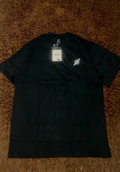 T-shirts unisex casuals