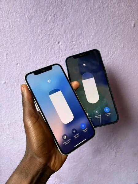 iPhone 12 - 64Go et 128Go
