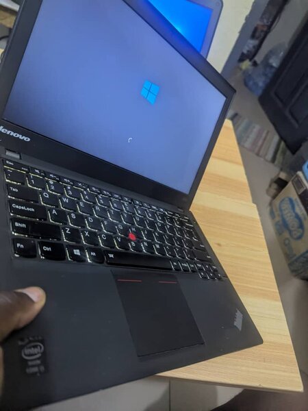 LENOVO THINPAD CORE I3