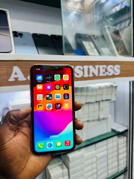 Xr 64Go sans ID  dos fissuré