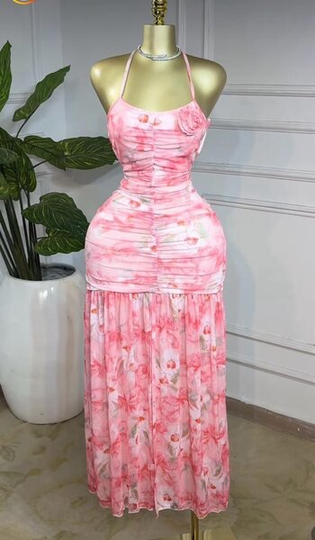 Robe Longue Fleurie Époustouflante