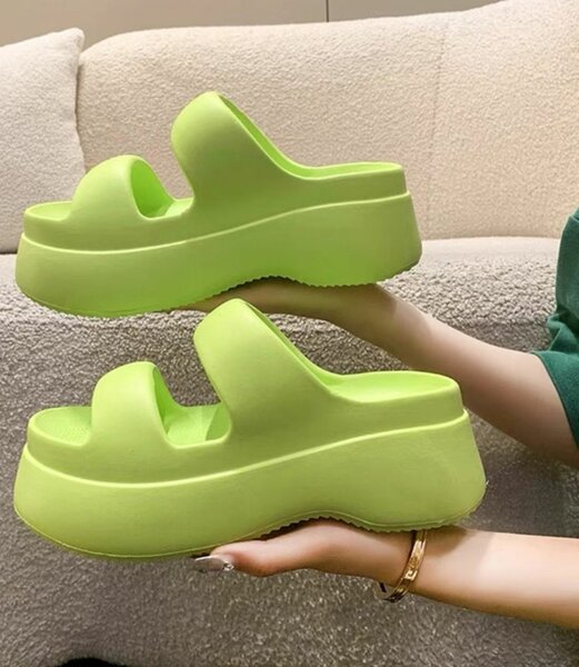 Sandales plateformes vertes fluo