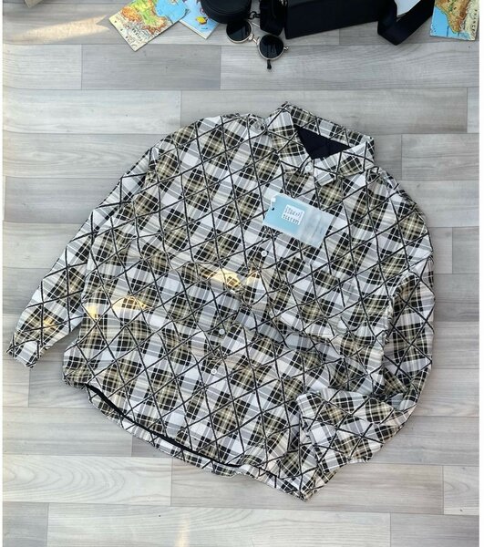 Chemise à carreaux élégante