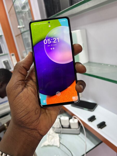 Samsung A52 5G 128giga 6ram
