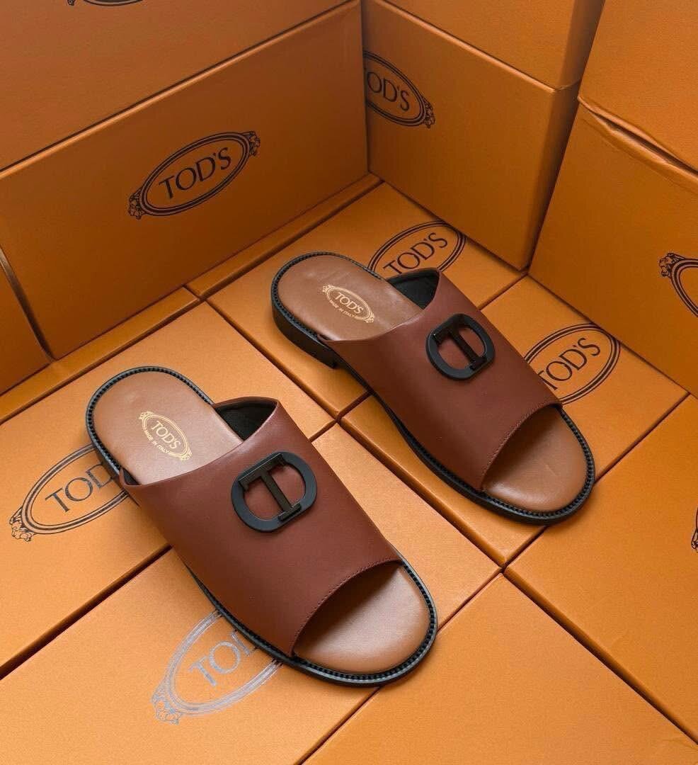 Mules en cuir de luxe