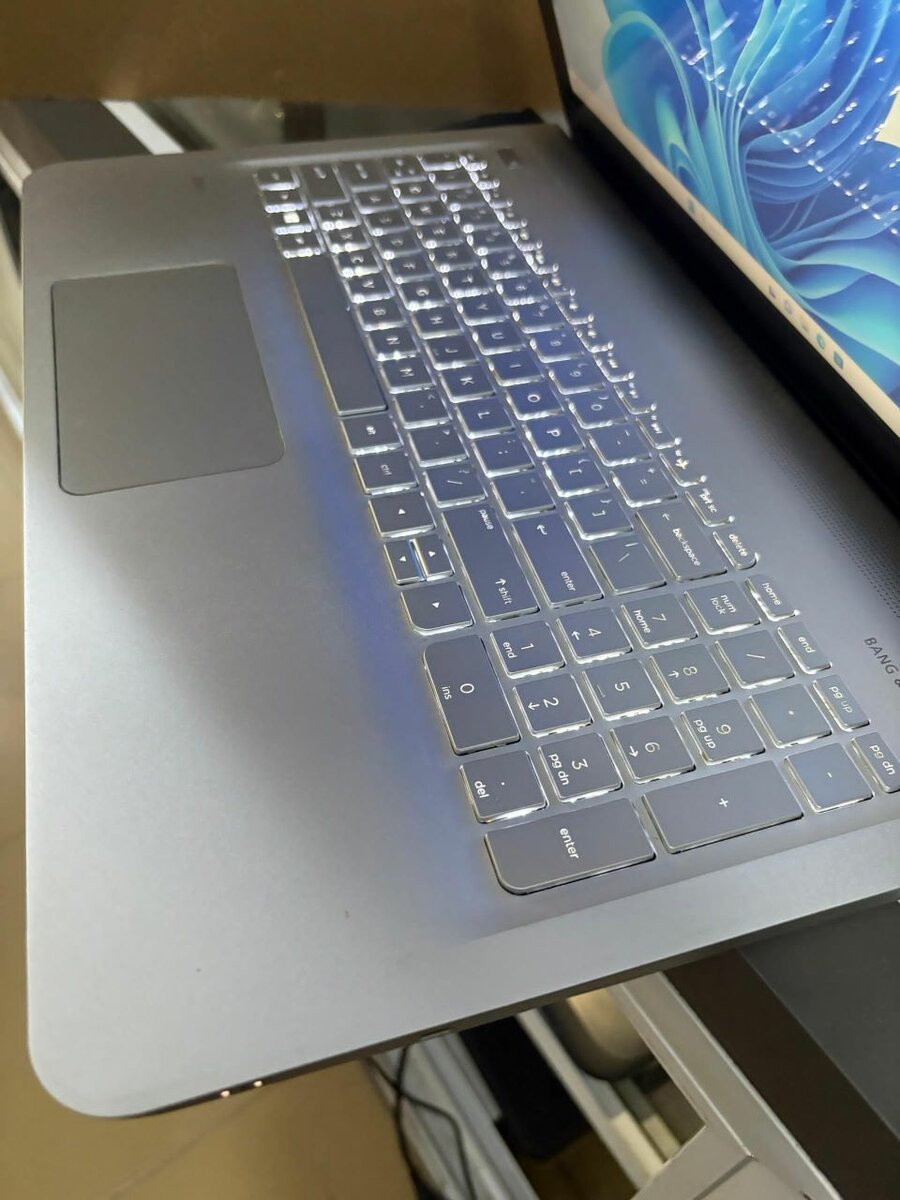 *HP ENVY M6 NOTEBOOK TOUCHSCREEN*