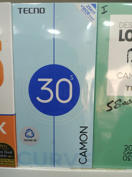 TECNO CAMON30S