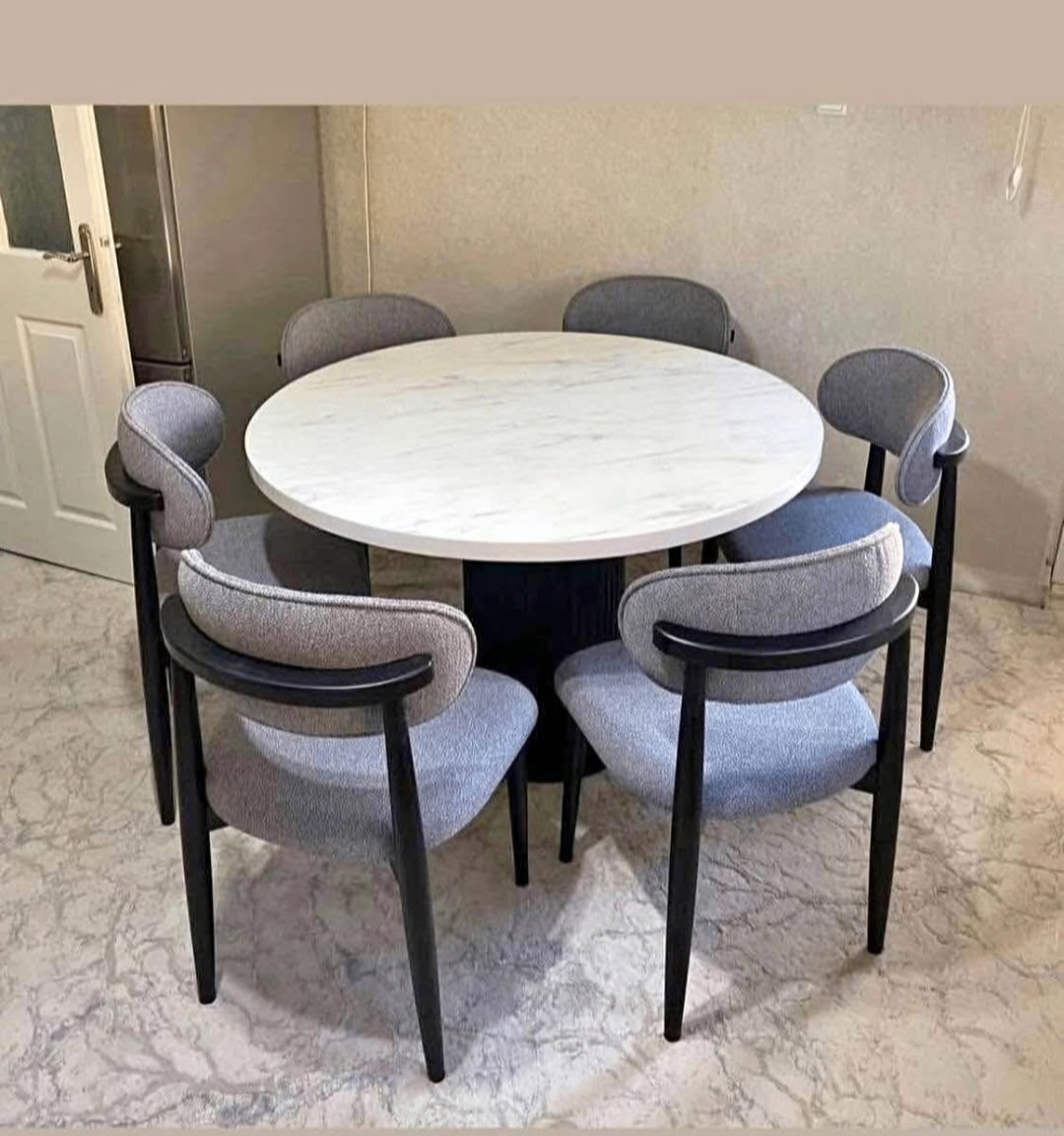 Table à manger ronde élégante