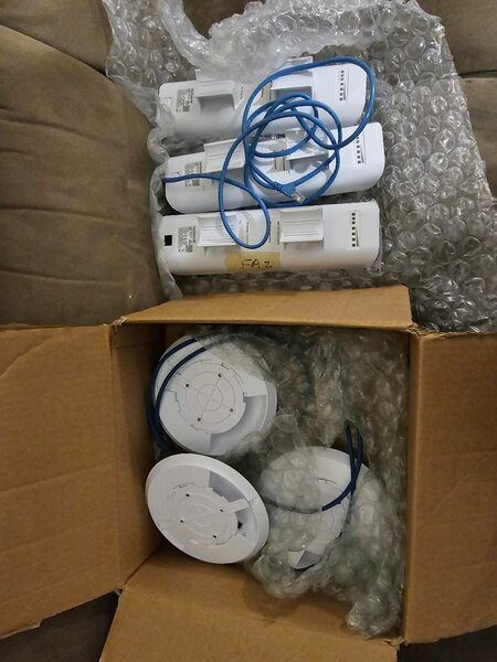 Ubiquiti Nanostation M5 and ubiquiti Unifi Ap ACLTE