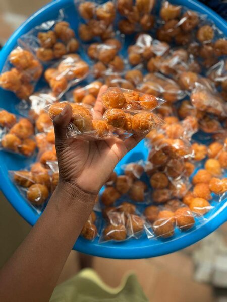 Croquettes et yaourt savoureux