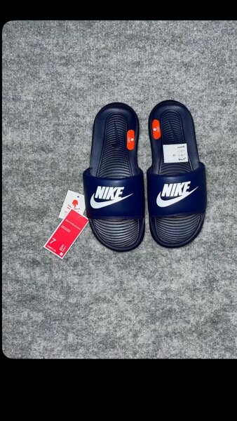 Nike Victori slide