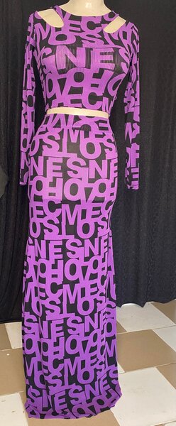 Robe longue violette à motifs