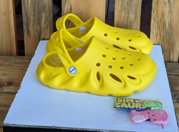 Kids crocs