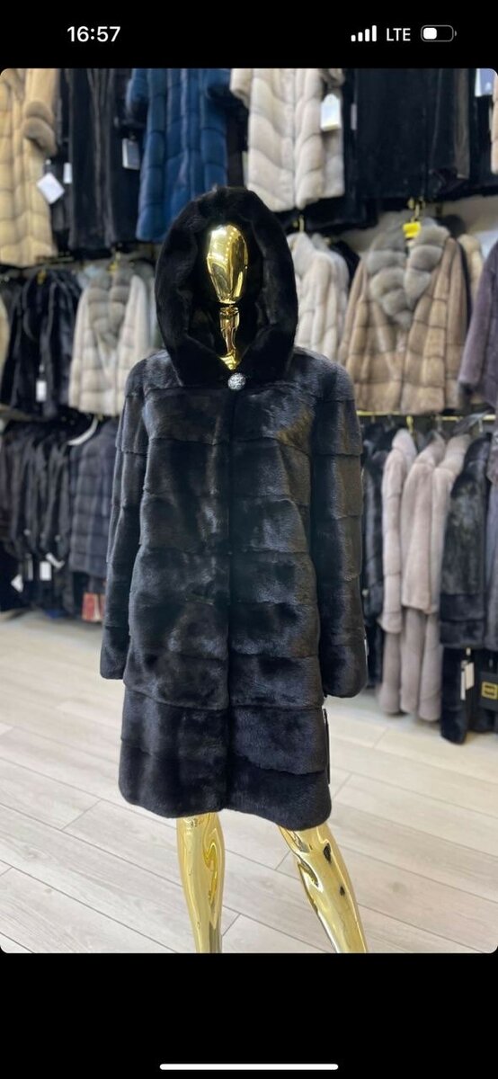 Шуба норковая,  торг,женская 46 размер одевалась пару раз