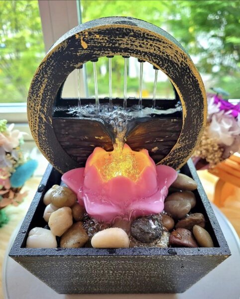 Fontaine d'intérieur LED Lotus