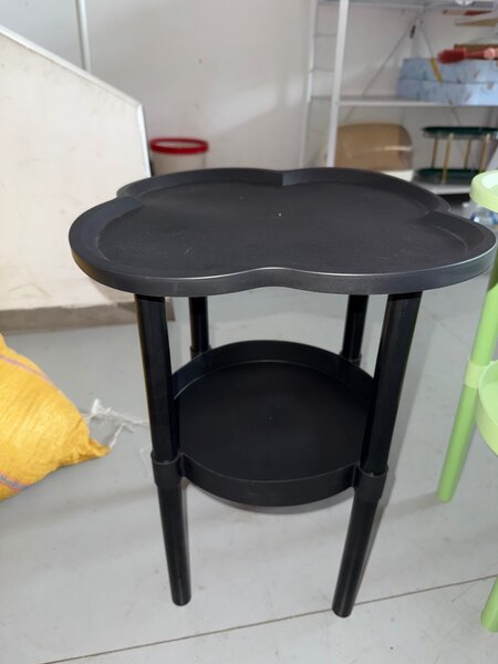 Table d'appoint colorée