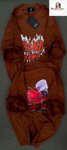 T-shirt marron à motif tendance