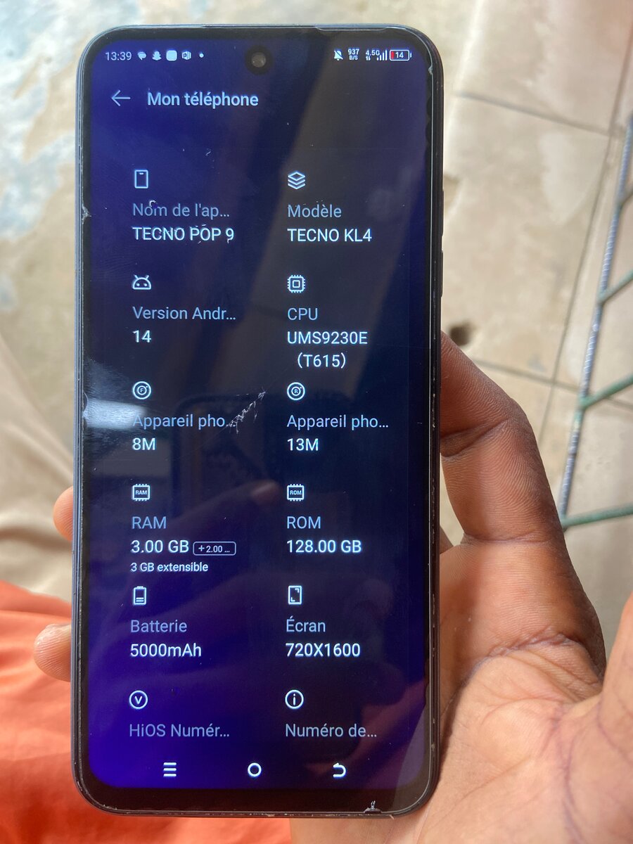 Smartphone Tecno moderne