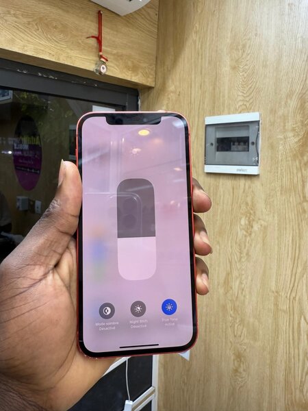 iPhone 12 Simple Casi Neuf 64gb