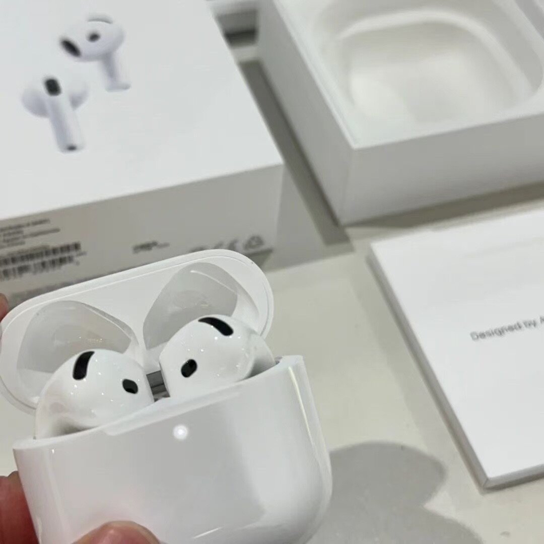 Wireless Earbuds with Charging Case