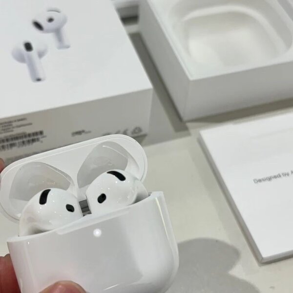 Wireless Earbuds with Charging Case