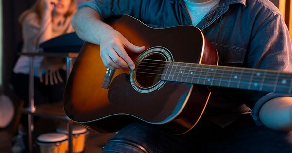 Guitar electro acoustic GN-81D