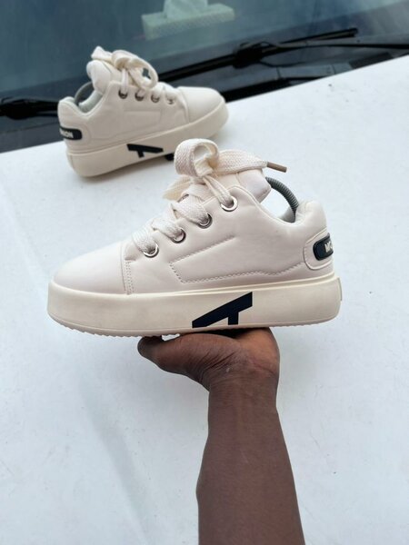 Baskets blanches tendance