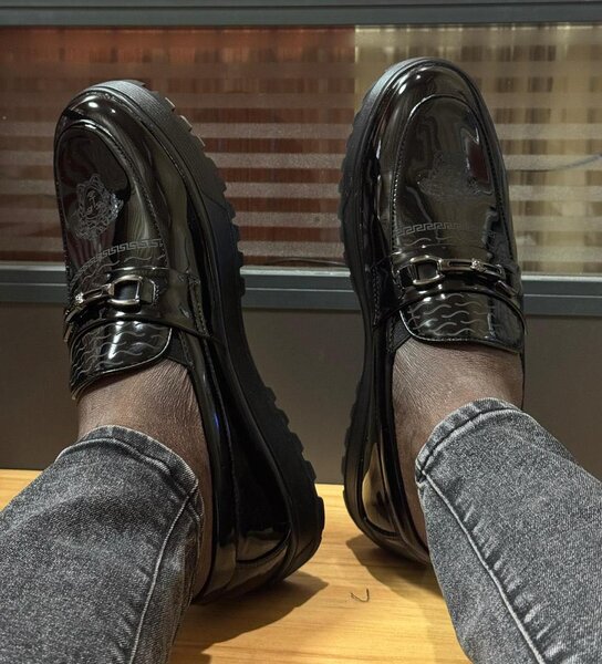 Mocassins en cuir verni homme