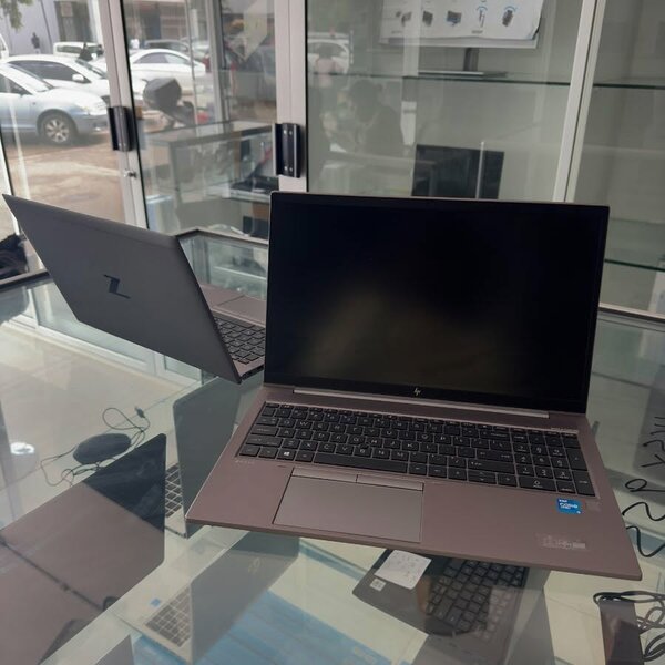 HP ZBook Firefly 15 G8