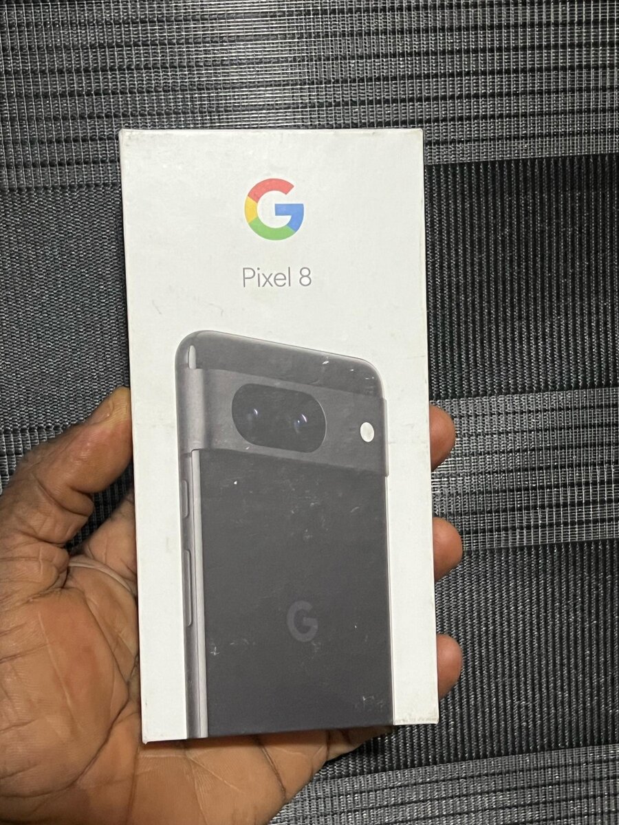 Google Pixel 8 128gb fresh in box and sealed