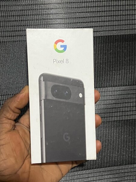Google Pixel 8 128gb fresh in box and sealed