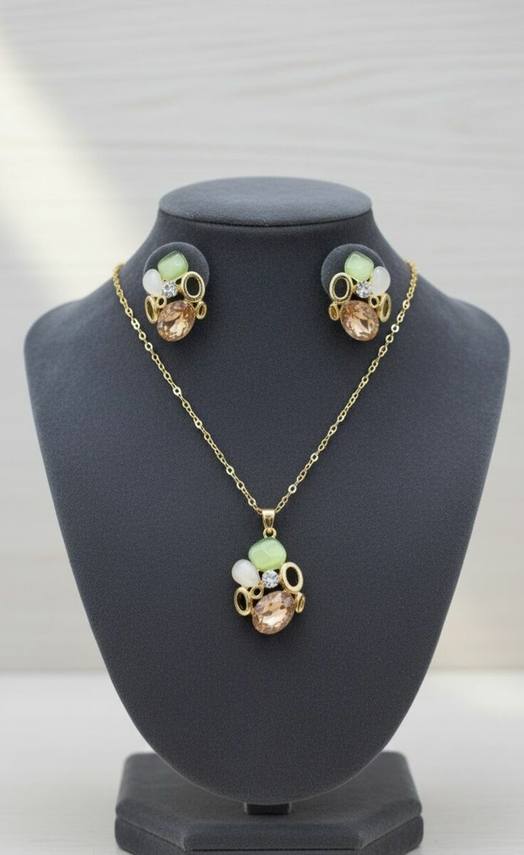 Ensemble de bijoux élégant en or