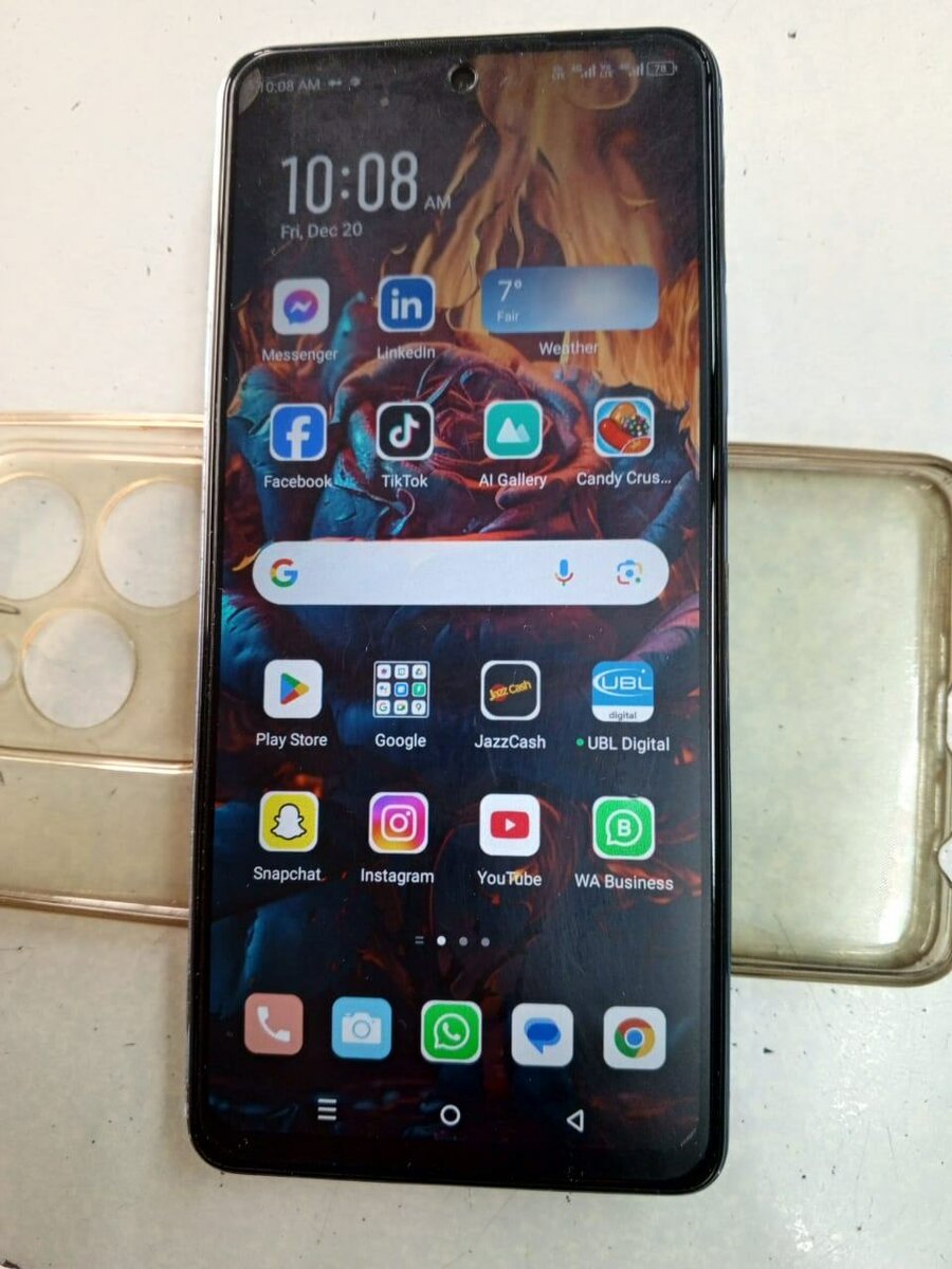Infinix Hot 40 8+8 256 gb