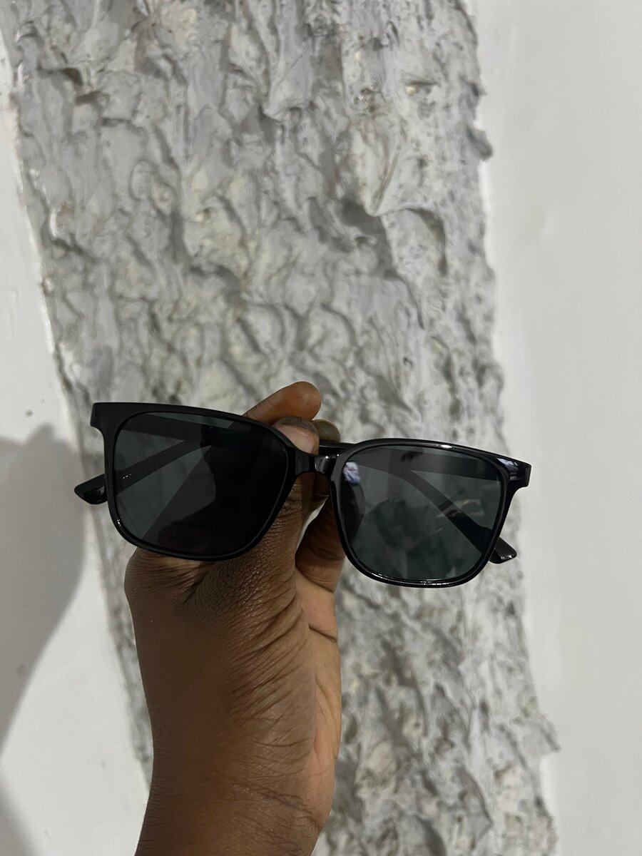 Lunettes de soleil modernes