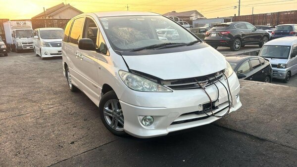 Все запчасти для Тойота естима