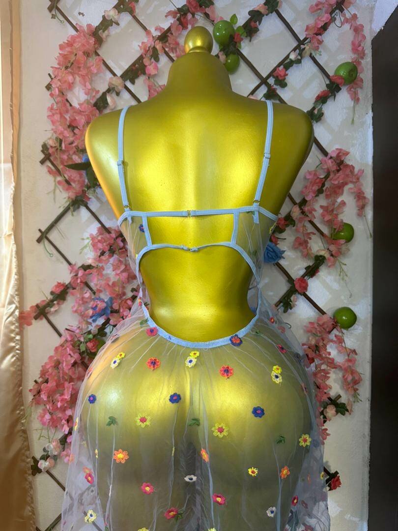 Ensemble lingerie brodé fleuri