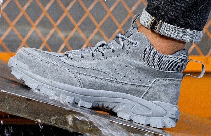 PROTECTIVE STEEL SHOE