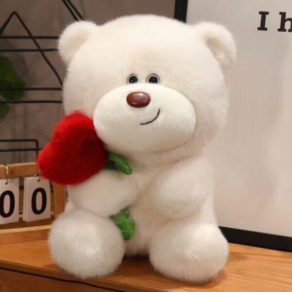 Мишка с сердечком для любимой