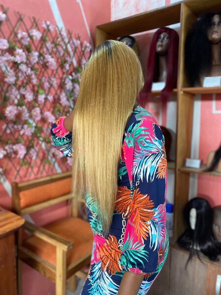 Perruque longue blonde femme