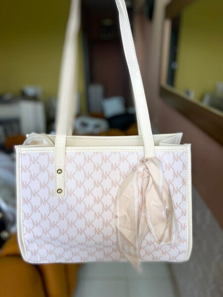 Sac à main élégant femme