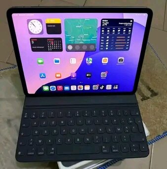 iPad Pro avec clavier intelligent