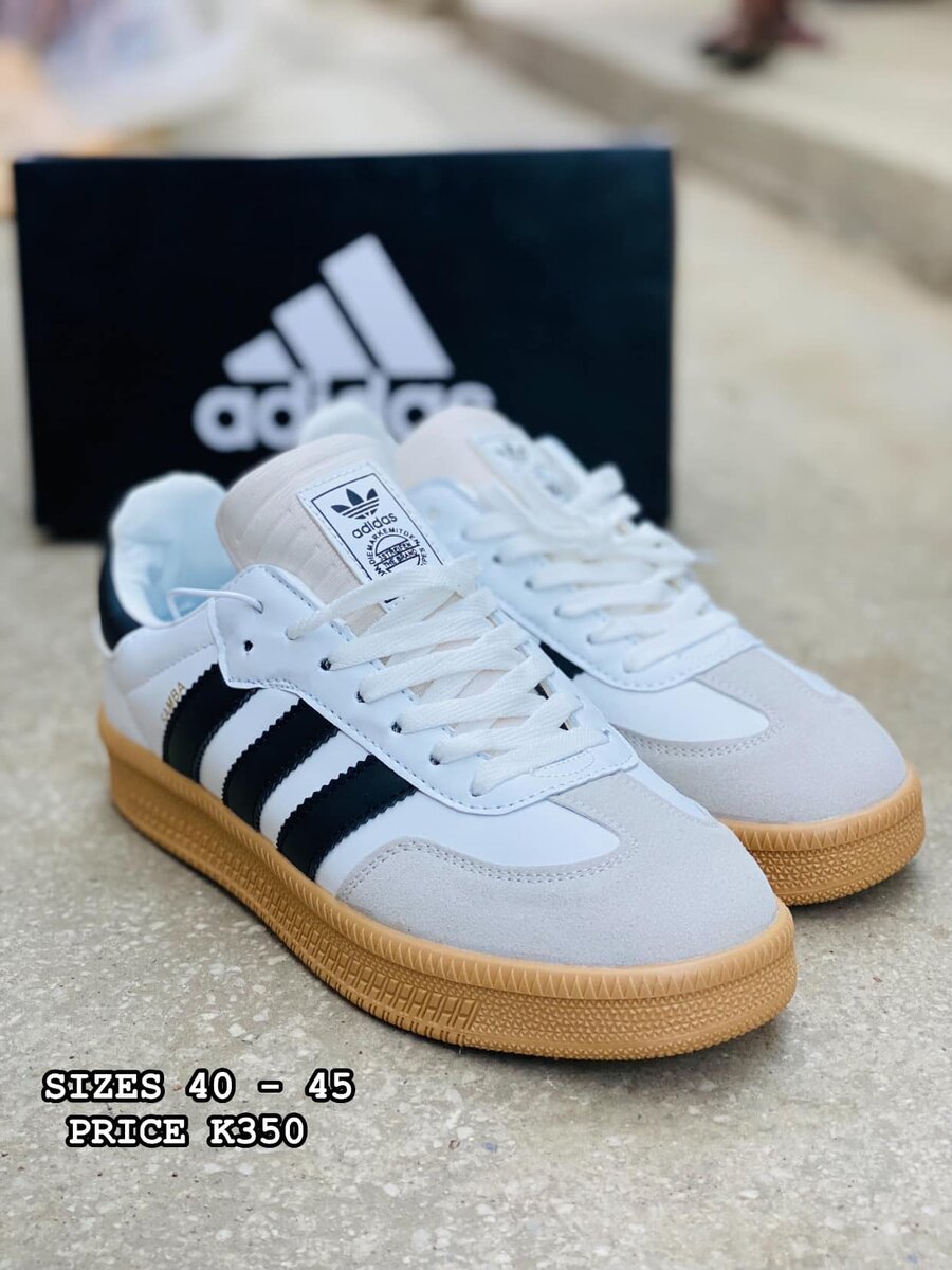 belles baskets pour hommes